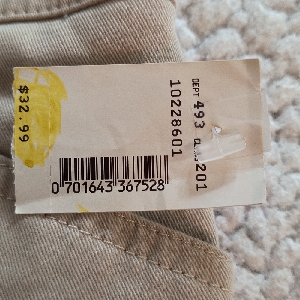 NWT Jones New York Cream Bermuda Shorts Size 4 - Picture 5 of 7
